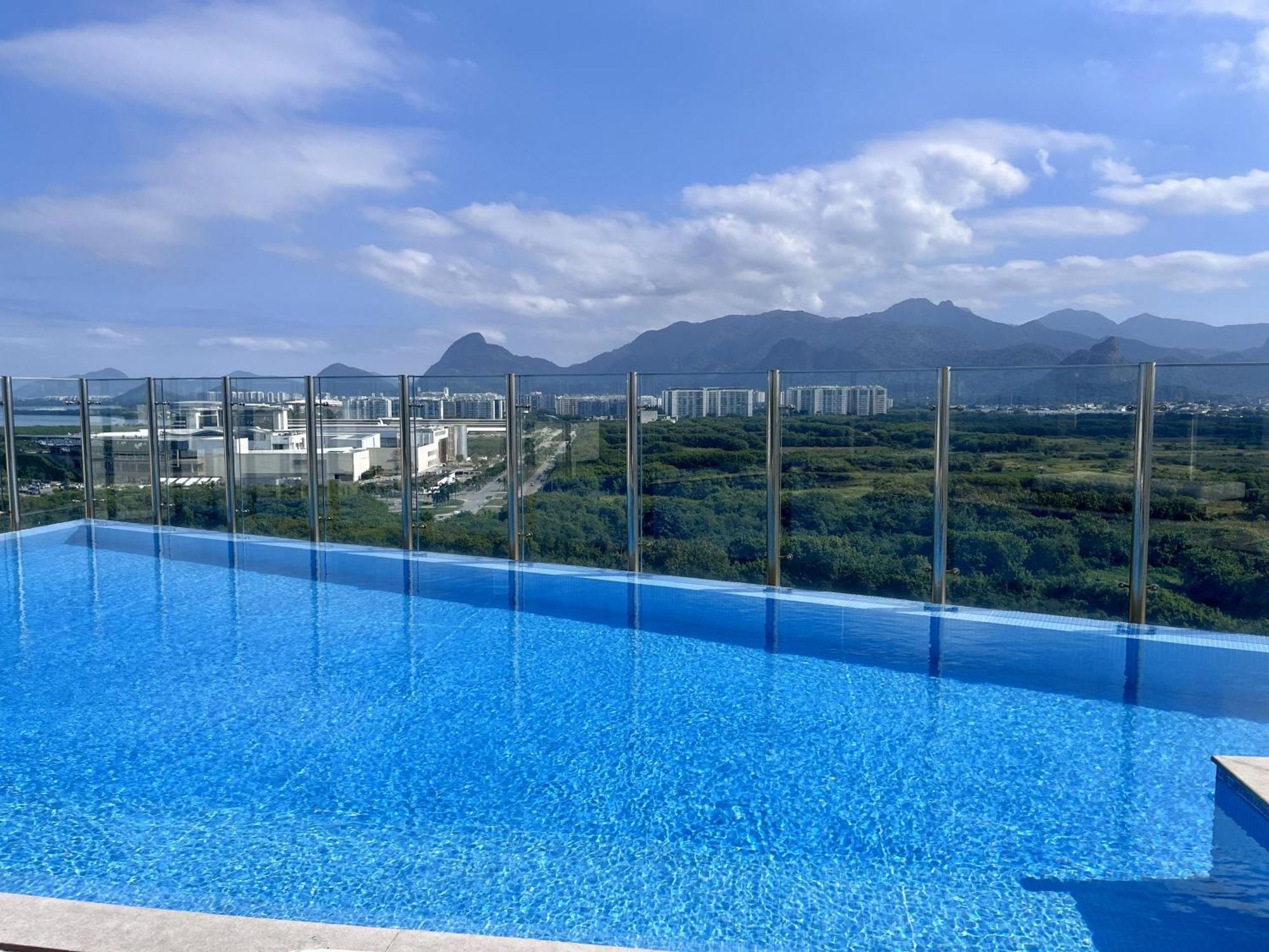 Com Varanda E Piscina Na Barra Da Tijuca - Rj * Rio de Janeiro